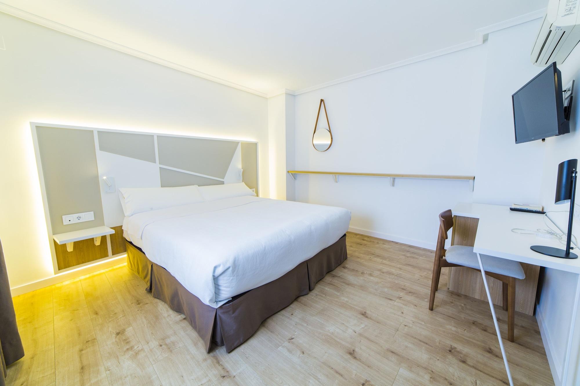 Hospedium Hotel Canitas Maite Gastronomico Casas-Ibanez Exteriör bild