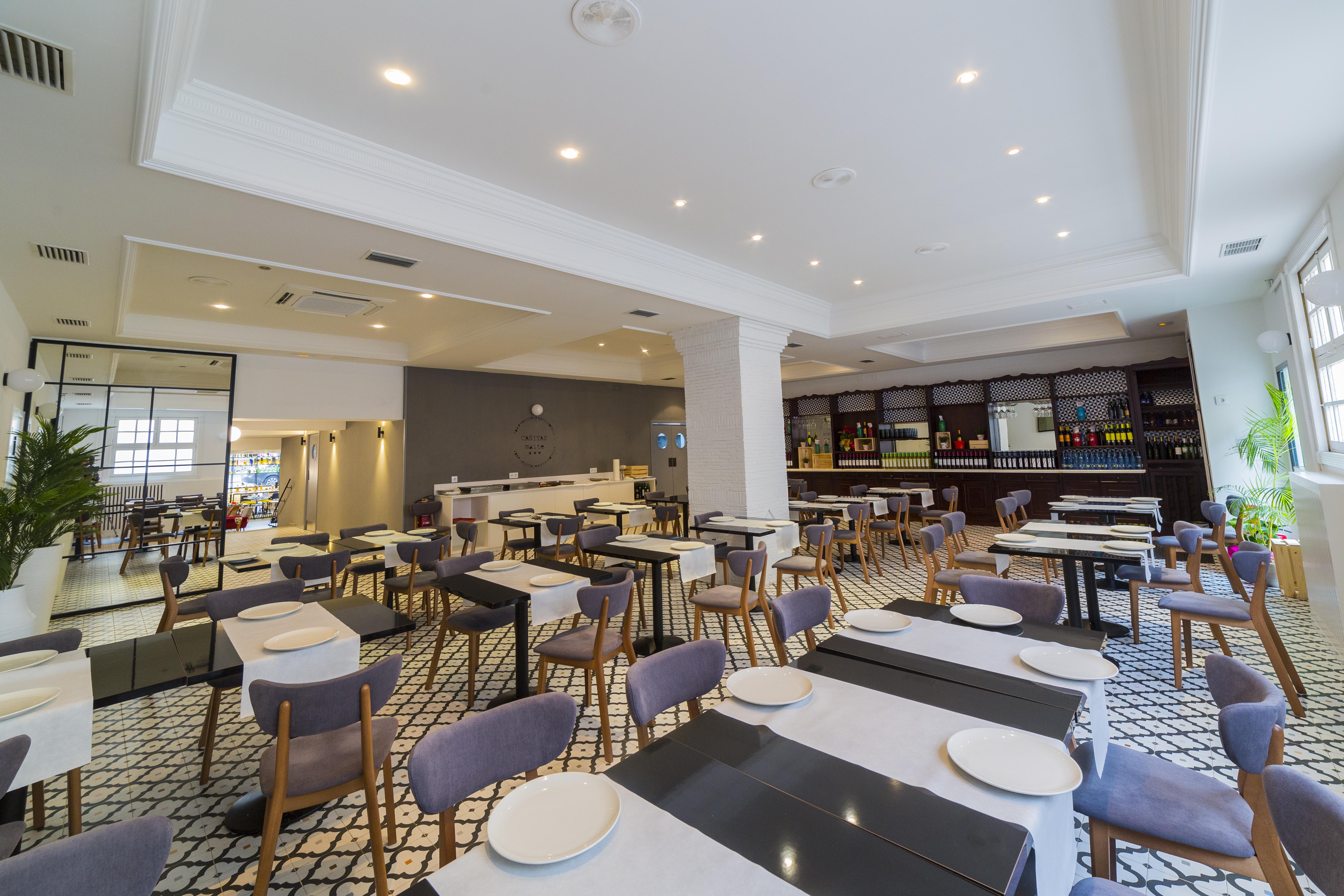 Hospedium Hotel Canitas Maite Gastronomico Casas-Ibanez Exteriör bild