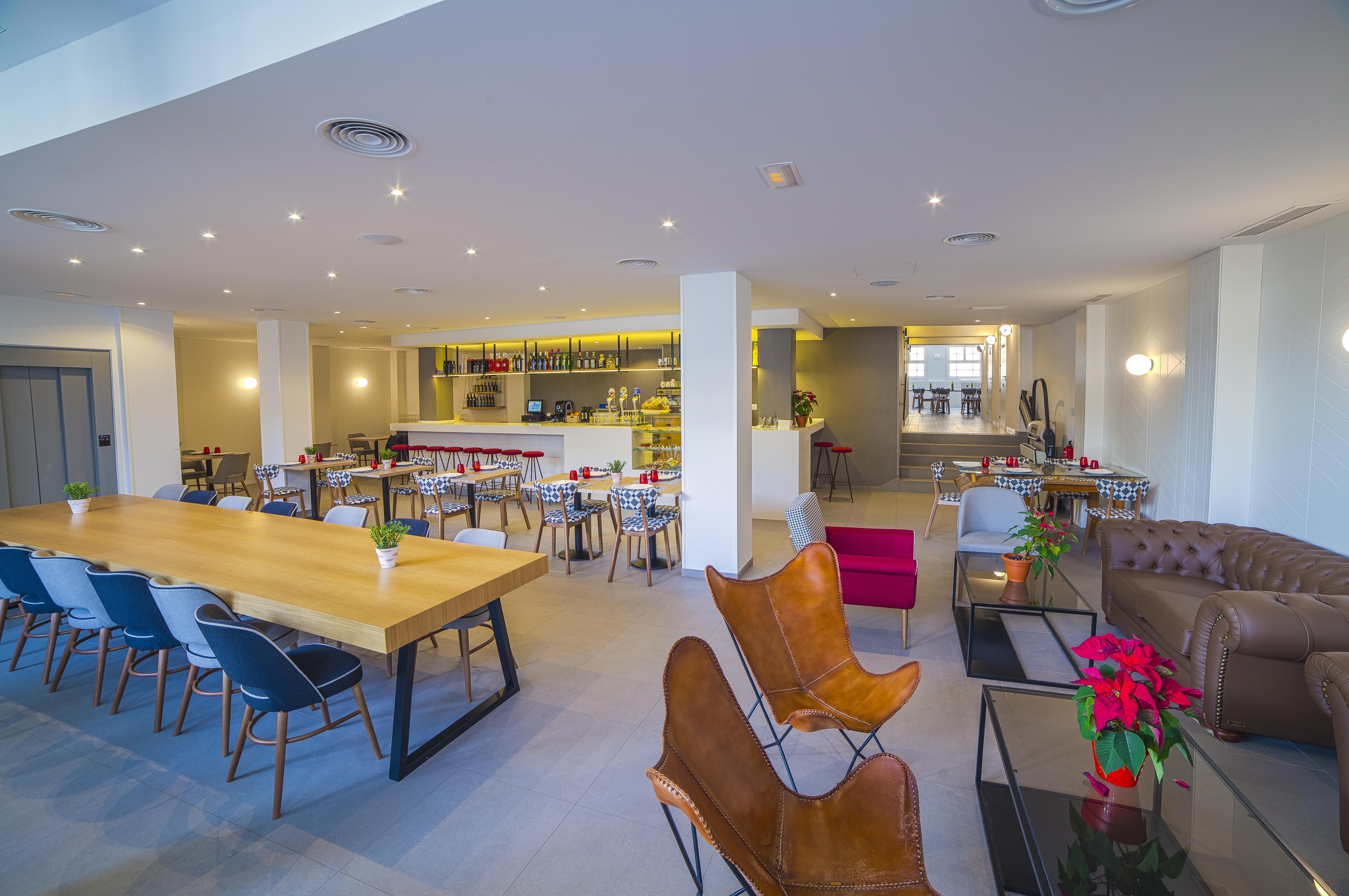 Hospedium Hotel Canitas Maite Gastronomico Casas-Ibanez Exteriör bild