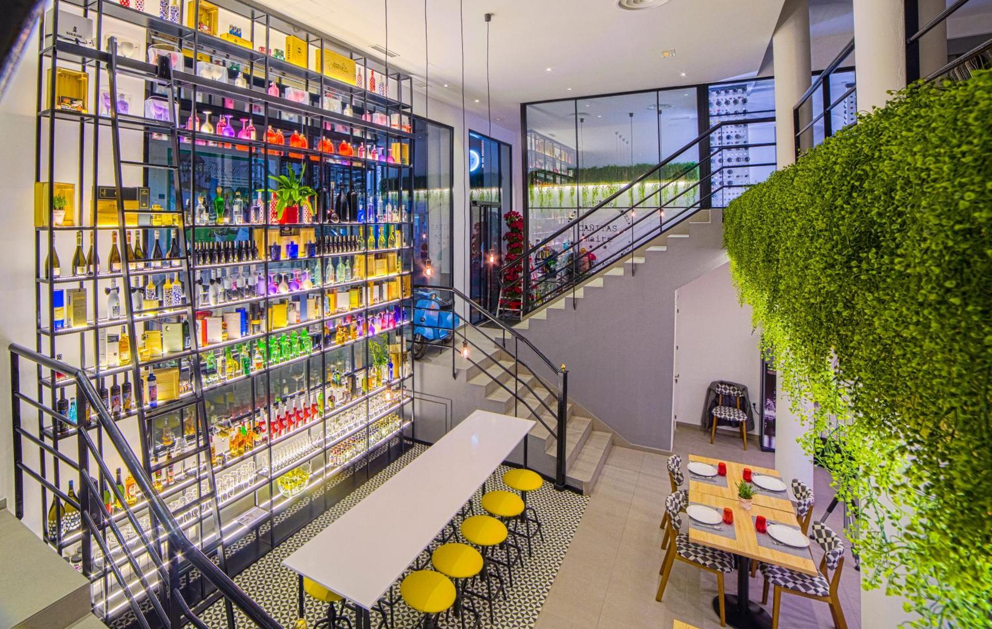Hospedium Hotel Canitas Maite Gastronomico Casas-Ibanez Exteriör bild
